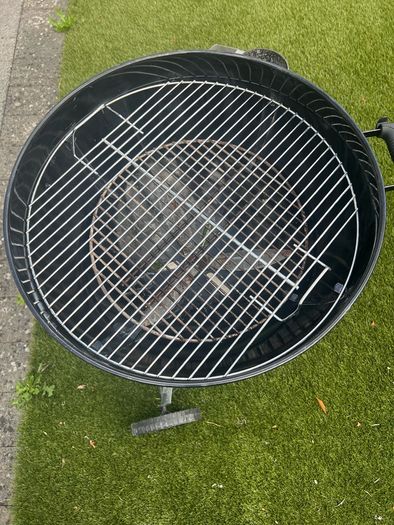Weber Original Kettle Charcoal BBQ