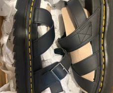 Dr Marten Voss ll Sandals
