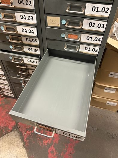 Steel drawer cabinet