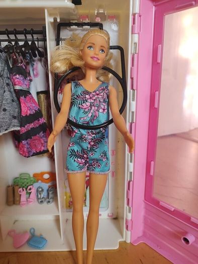 Barbie Wardrobe and Doll