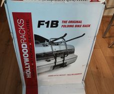 Hollywood F1B 3 bike folding bike rack- like new