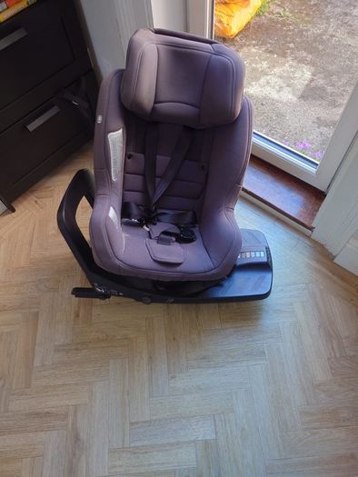 Nuna REBL Plus i-Size 360 Rotating Car Seat