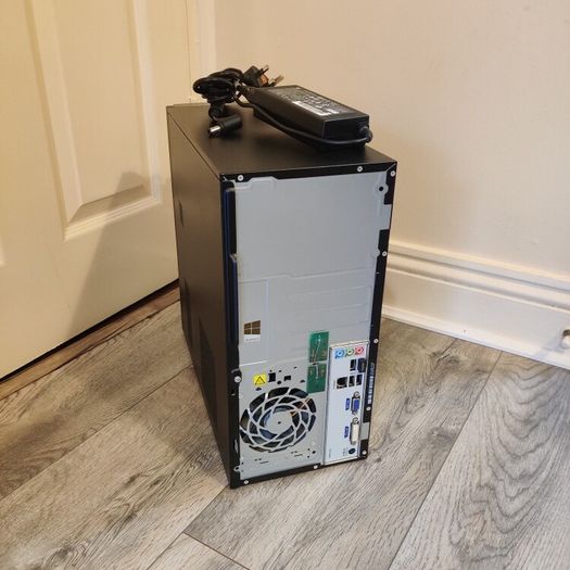 HP Desktop PC Intel core i3 Windows 10
