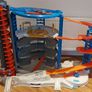 Hot wheels garage with circa 100 hot wheels cars Image 3