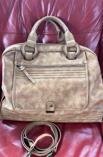 A-WEAR BAG OVERNIGHT WEEKEND Camel beige Stylish Faux Leather bag. Brass hardware In Very Good Condition. Generous sizing