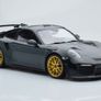 Porsche 911 GT2 RS 1/300 Minichamps 1/18 New in Box Image 7