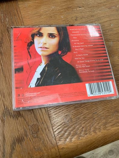 Nelly Furtado Loose