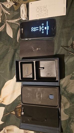 Samsung Galaxy S7 32GB Black Onyx, boxed with accessories