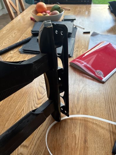 swivel tv wall bracket