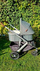 Uppa Baby Vista V2 Travel system double buggy set