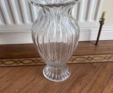 Newbridge Large Elegant 17.5" Wave Design Glass Vase as New