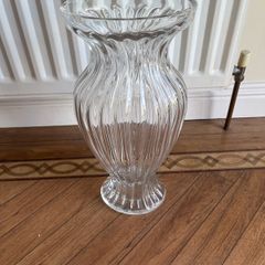 Newbridge Large Elegant 17.5" Wave Design Glass Vase as New