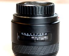 Sigma 28mm F1.8 Fast Aspherical lens for Sony/Minolta