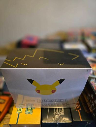pokemon celebrations etb