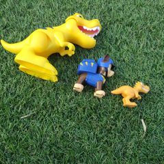 Chase and dinos paw patrol