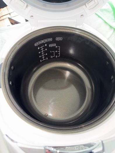 YumAsia Rice cooker