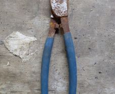 Wire cutters