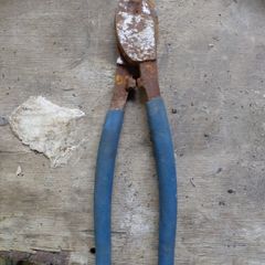 Wire cutters