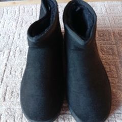 Women's boots