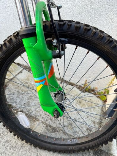 Apollo Xpander Junior Mountain Bike - 20" Wheel