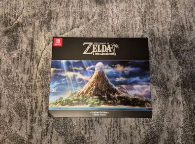 The Legend of Zelda Link's Awakening Special Edition Nintendo Switch Boxed
