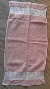 Medium cotton towel - pale pink with floral design