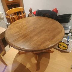 Round Dining Table + 6 chairs