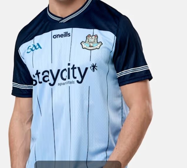 Dublin GAA Jersey Large Tight fit