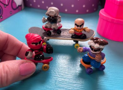 Tech deck skateboard figures