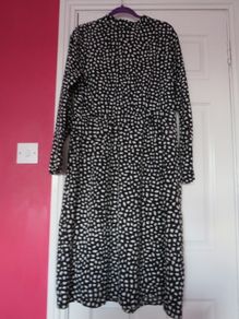 Boohoo Black & White Dress Size 18 Perfect