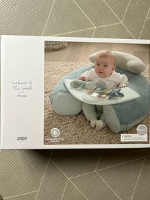 Baby sit up cushion from Mamas & Papas