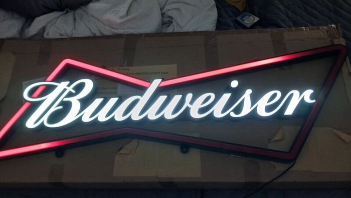 budweiser neon light