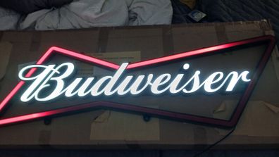 budweiser neon light