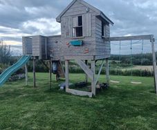 Play/Tree House
