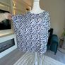 Ladies Blue & White Short Sleeved Top from Dunnes Stores. Size UK 24-26 / EU 52-54 Image 5