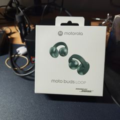 Motorola earbuds