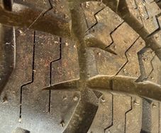 Tyre 265-70 R17