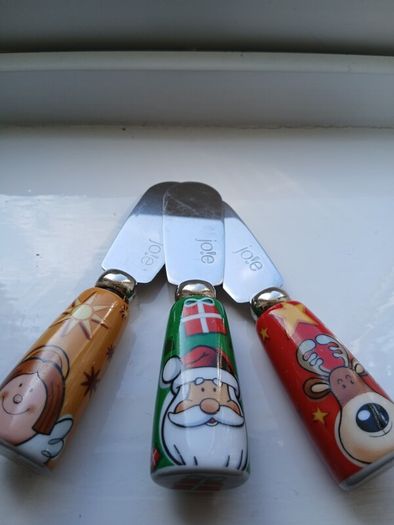 Set of 3 Jo!e  Christmas Spreader Knives.