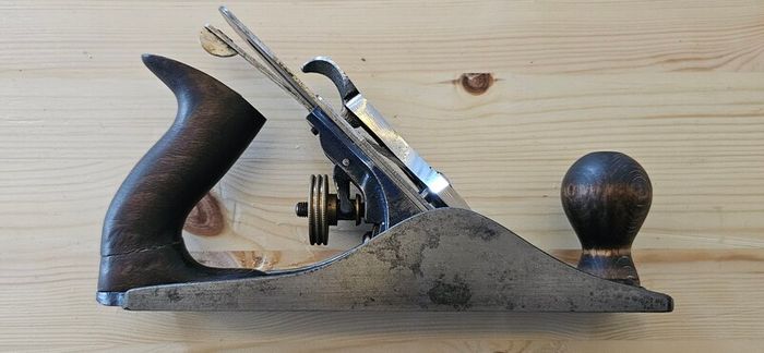 Record 04 smoothing plane