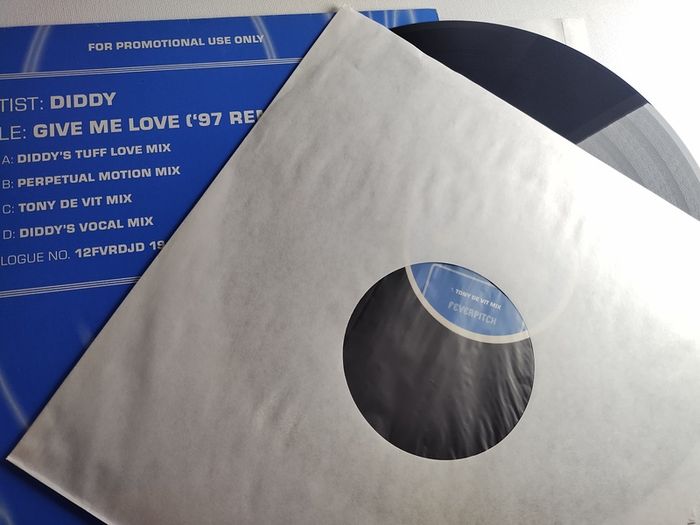 Diddy - Give Me Love - Feverpitch Records! - Tony De Vit Belter!! Quality Late 90s Oldschool House Banger! Condition: Mint!!