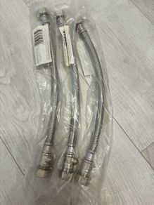 3x flexible tap connector with valve