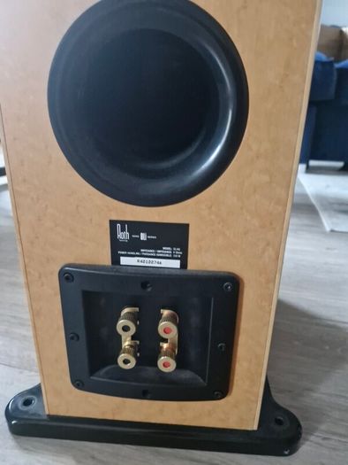 Roth Audio OLi 40 Floorstanding Speakers - Excellent Condition - Maple Finish