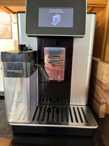 De Longhi Coffee Machine