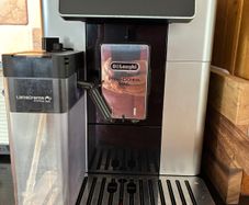 De Longhi Coffee Machine