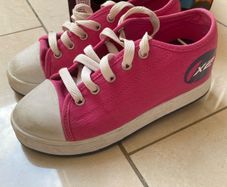 Heeleys Size 2