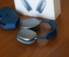 AirPods Max Blue