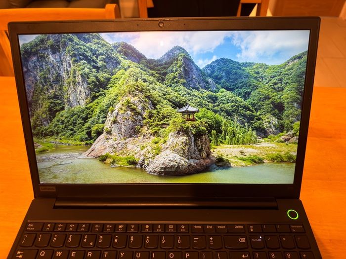 Lenovo Thinkpad E15 core i5 gen10