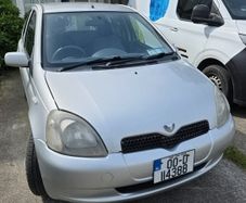 2000 Toyota Vitz