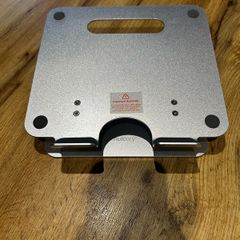 Nulaxy Laptop stand foldable (as good as new)