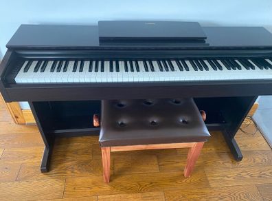 Yamaha YDP-143 Arius Digital Piano